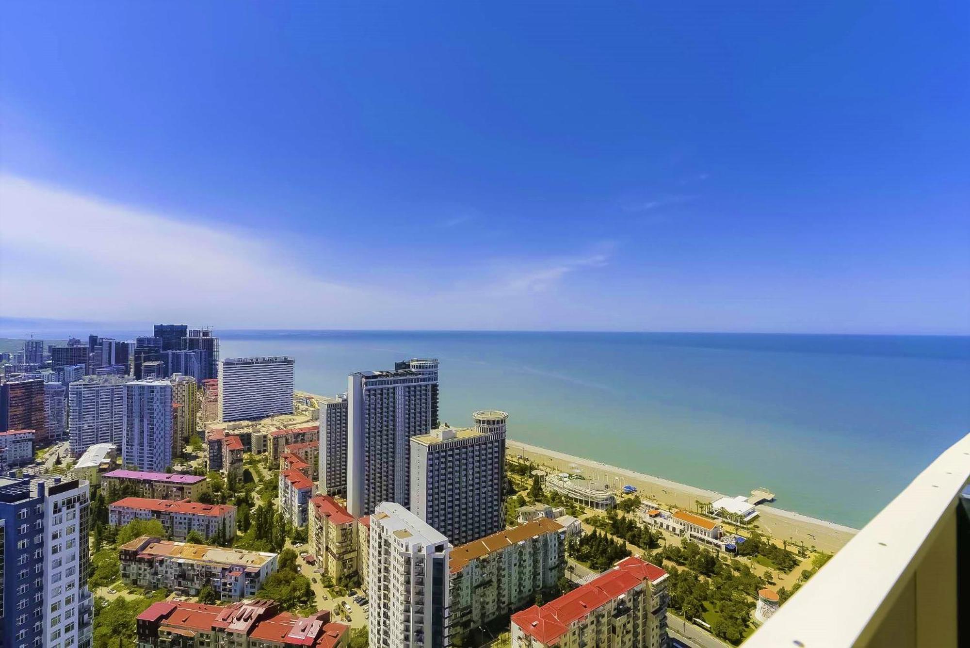 Luxury Beach Front Hotel 바투미 외부 사진