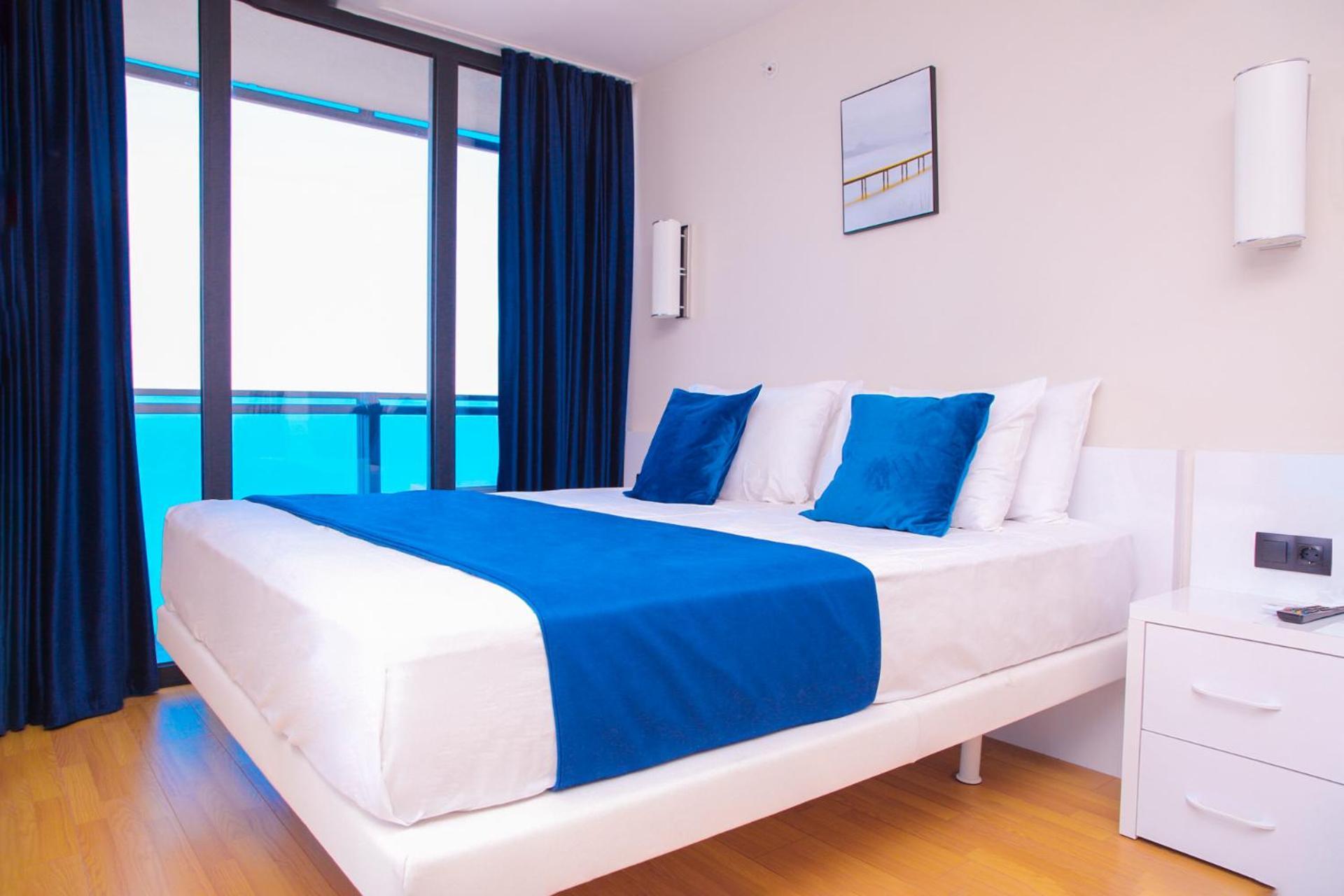 Luxury Beach Front Hotel 바투미 외부 사진