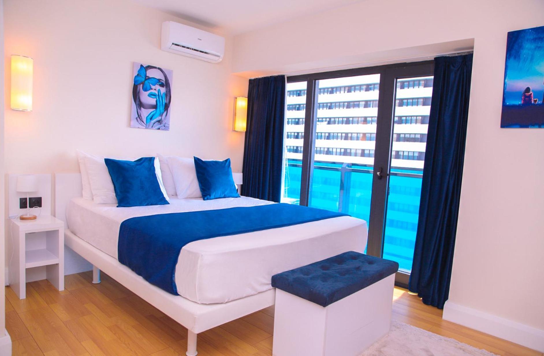 Luxury Beach Front Hotel 바투미 외부 사진