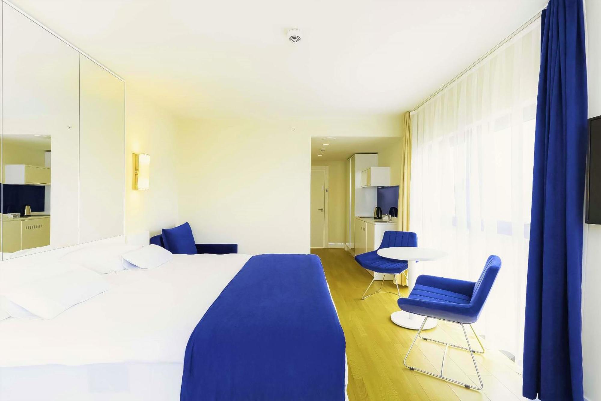 Luxury Beach Front Hotel 바투미 외부 사진