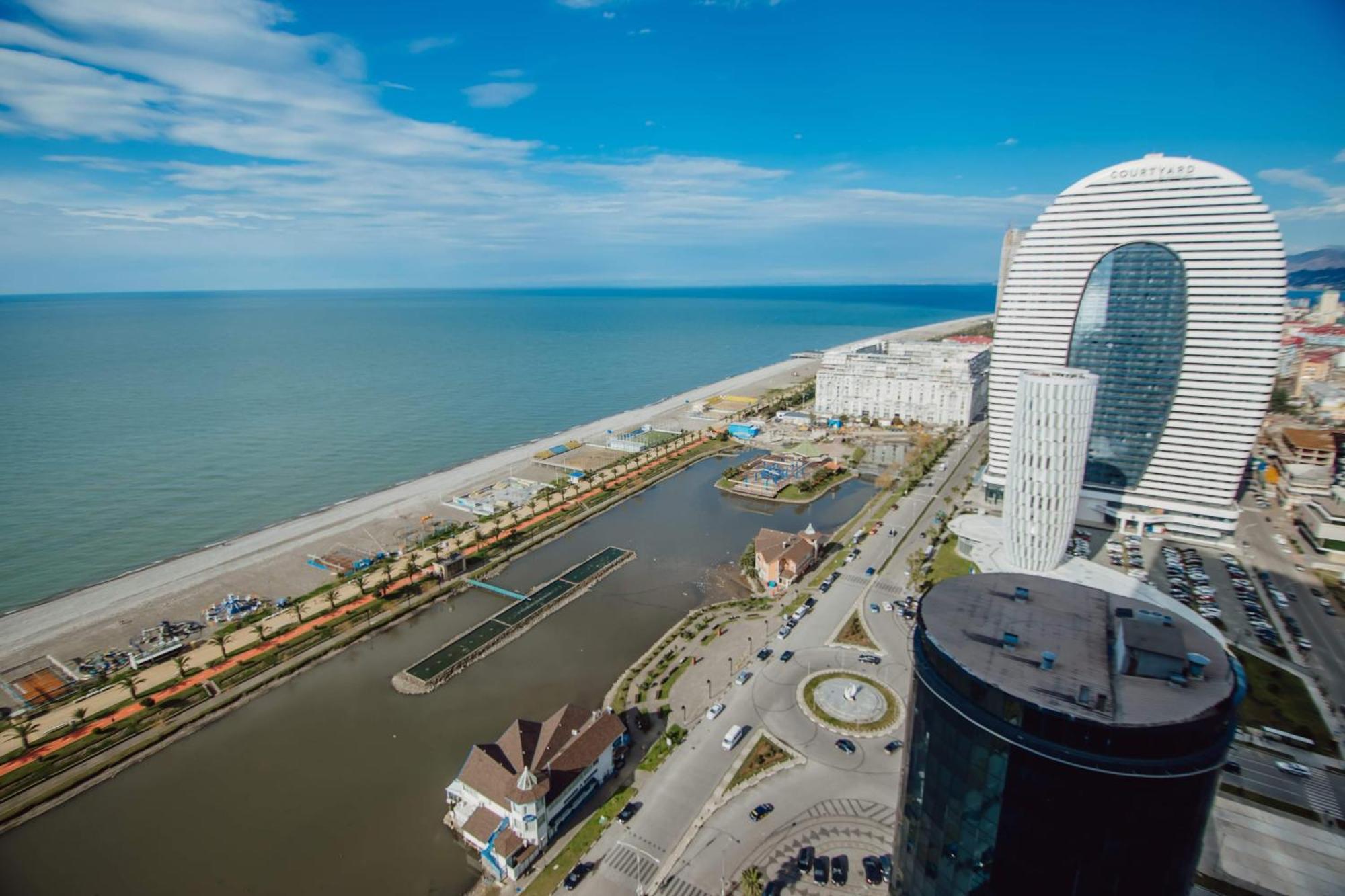 Luxury Beach Front Hotel 바투미 외부 사진
