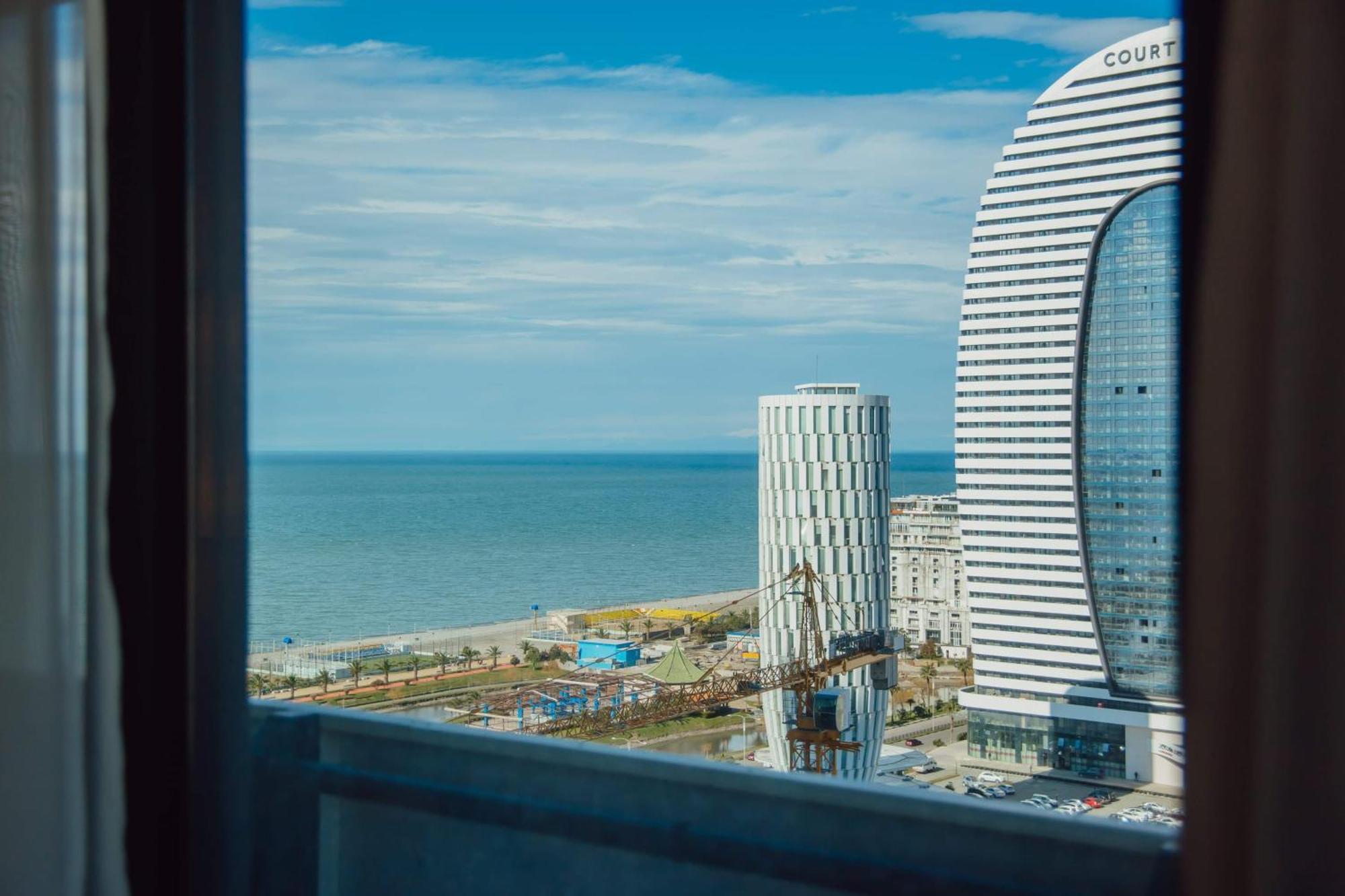 Luxury Beach Front Hotel 바투미 외부 사진