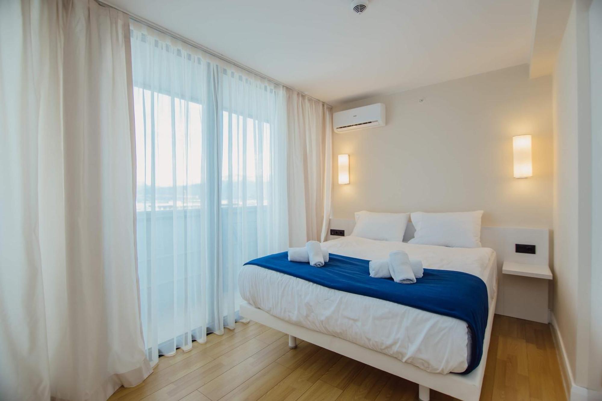Luxury Beach Front Hotel 바투미 외부 사진