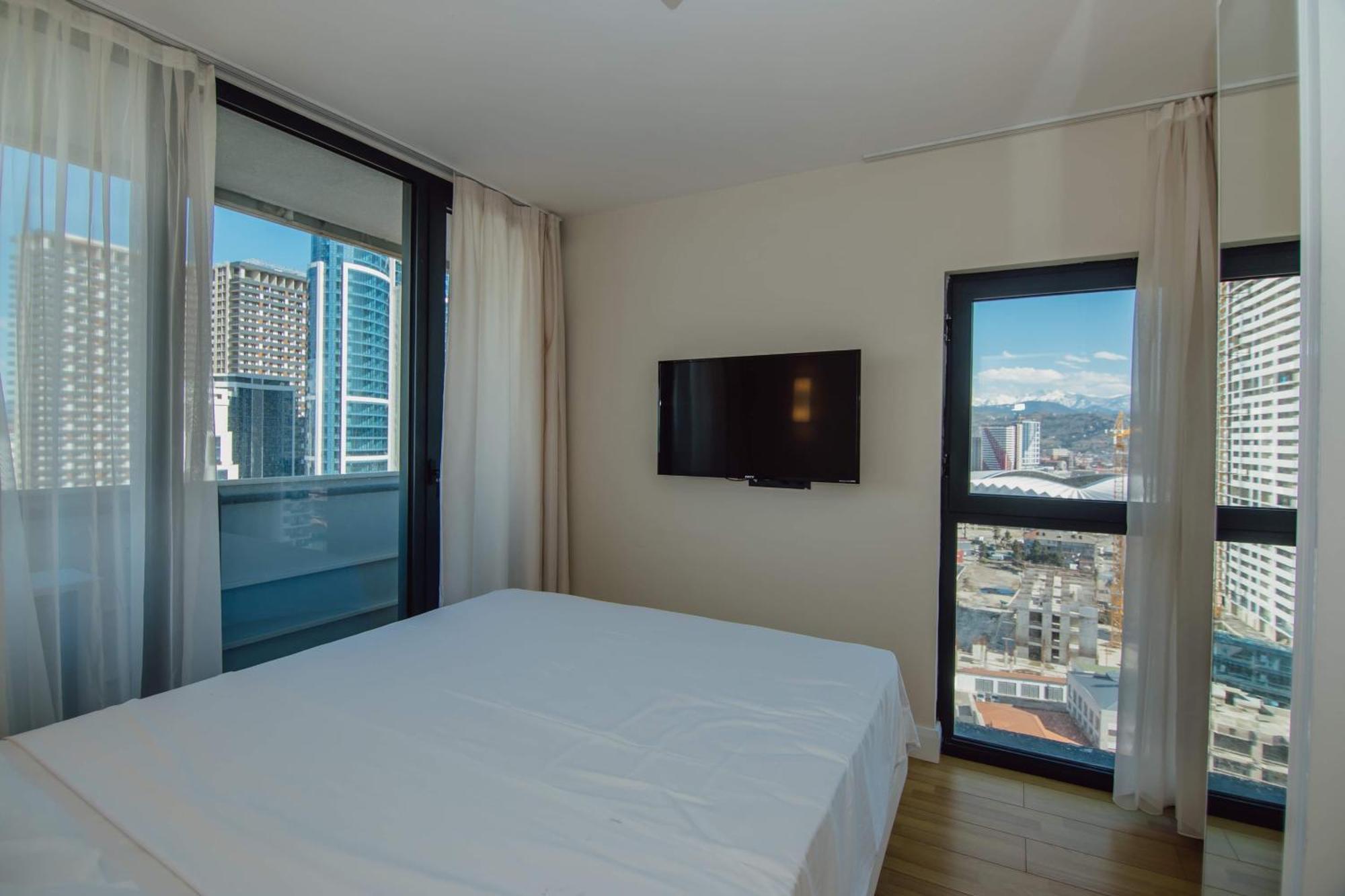 Luxury Beach Front Hotel 바투미 외부 사진