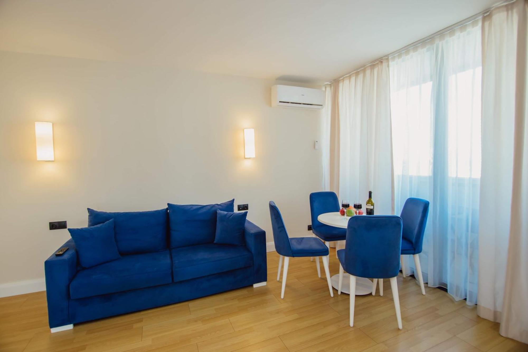 Luxury Beach Front Hotel 바투미 외부 사진